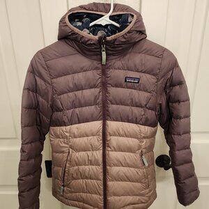 Girls Patagonia puffy coat size L